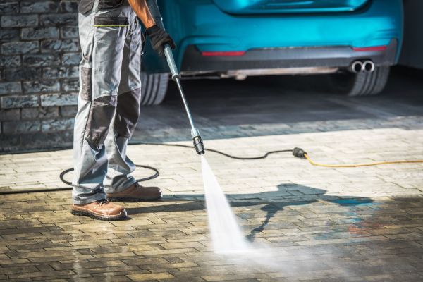 Cost of Driveway Pressure Washing in North Little Rock