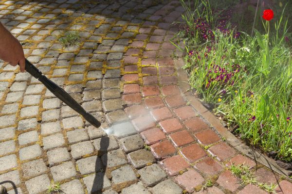 Cost of Walkway Cleaning Service in North Little Rock
