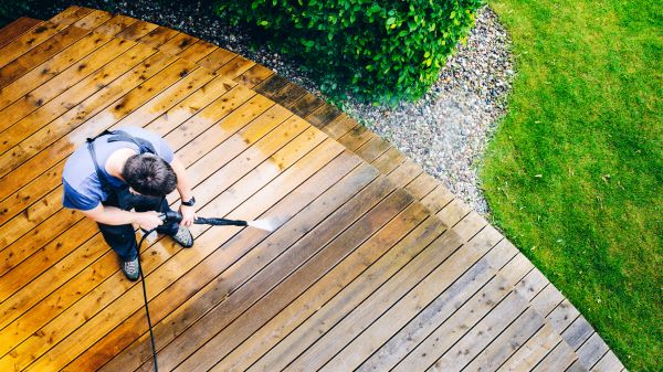 Cost of Deck Pressure Cleaning in North Little Rock