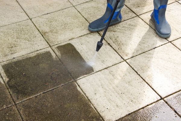 Cost of Outdoor Concrete Cleaning in North Little Rock